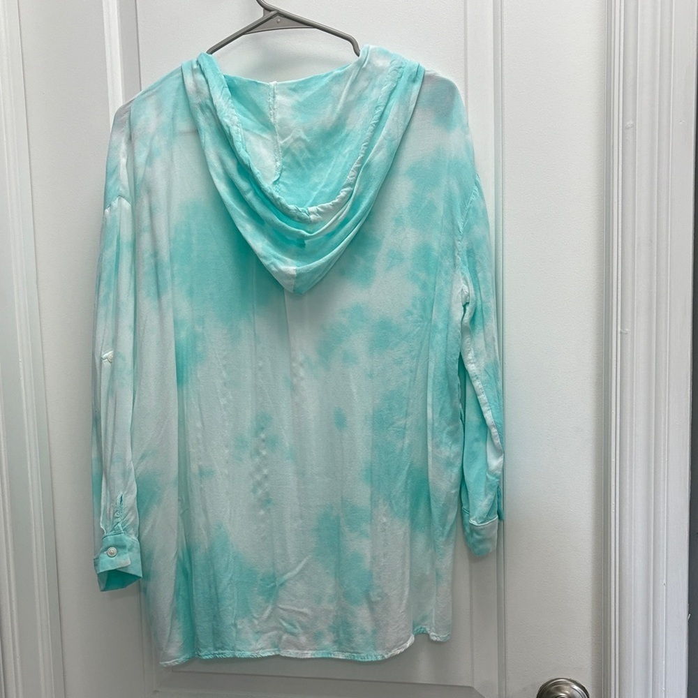 Fate Aqua Tie-Dye Hooded Button Up Top Size Medium Oversized - Picture 5 of 9